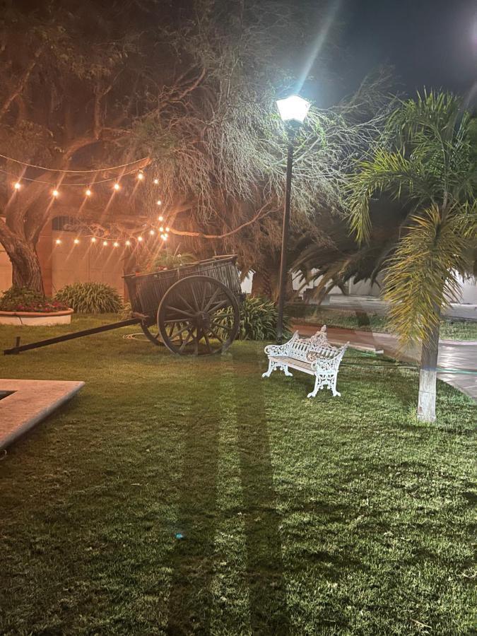 La Hotel Ezequiel Montes